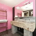 Hébergement de vacances With Hot Tub Marche-en-Famenne